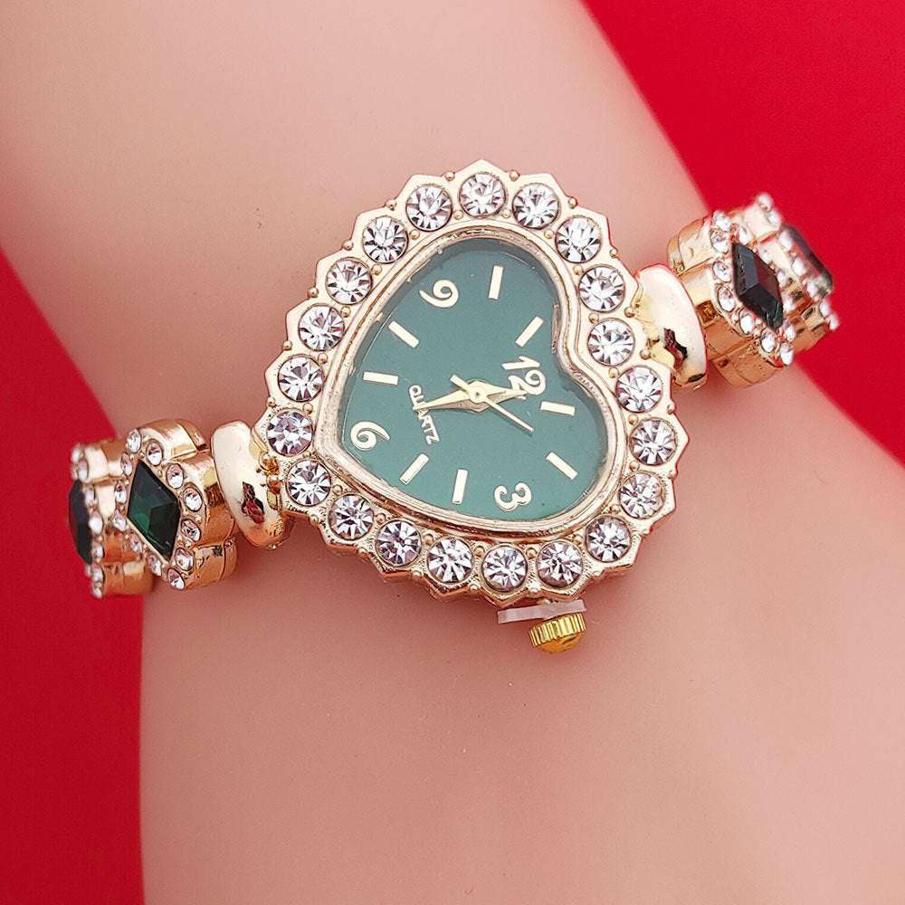 Fashion Love Shape Bracelet Watch Set Diamond Colored Heart Quartz Watch Women's Fashion Jewelry Set Valentine's Day Gift - globaltradeleader
