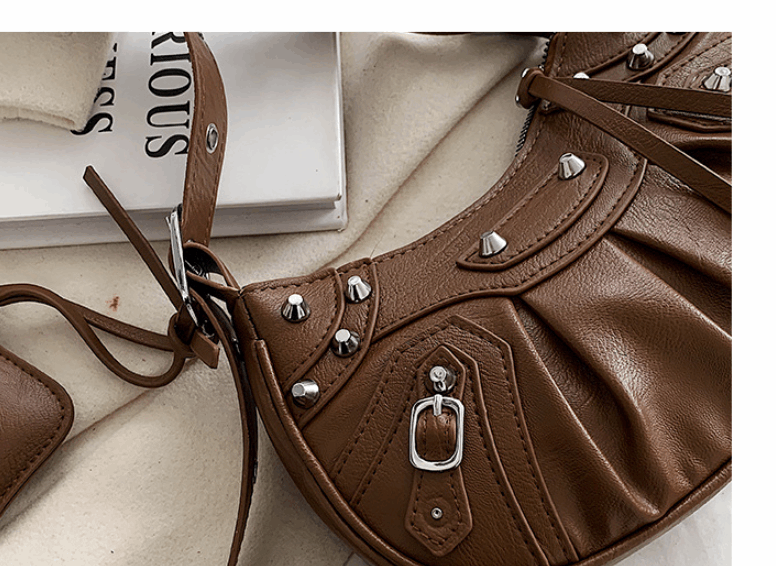 Rivet Locomotive Bag Inclined Span Single Shoulder Method