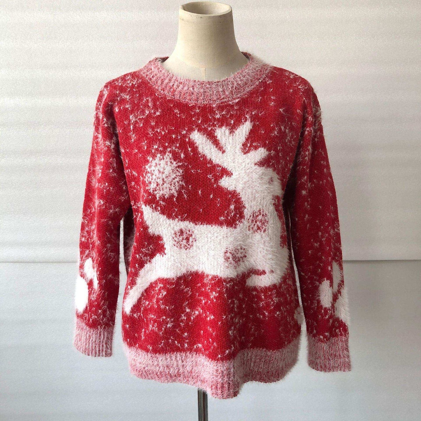 New Fawn Snowflake Round Neck Knitted Pullover
