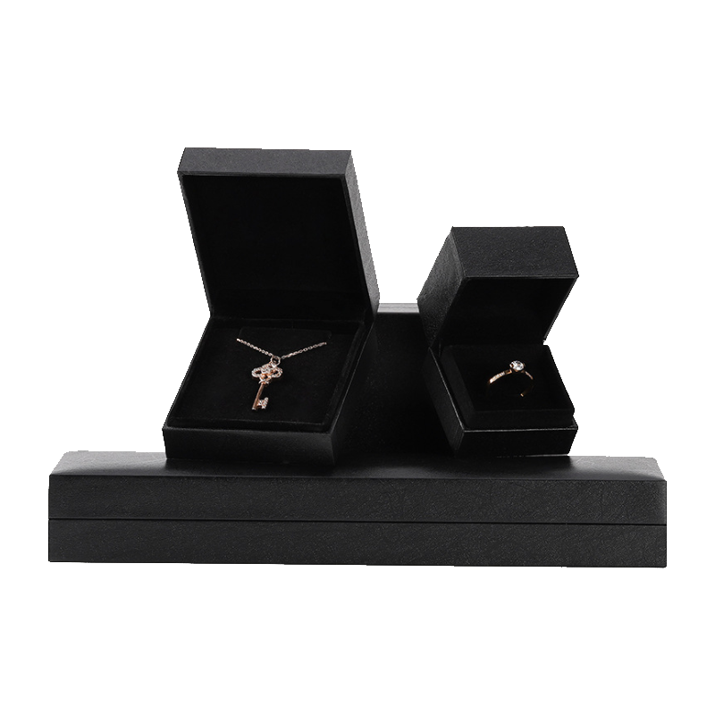 Cloud Dragon Pattern Packaging Box Pendant Jewelry