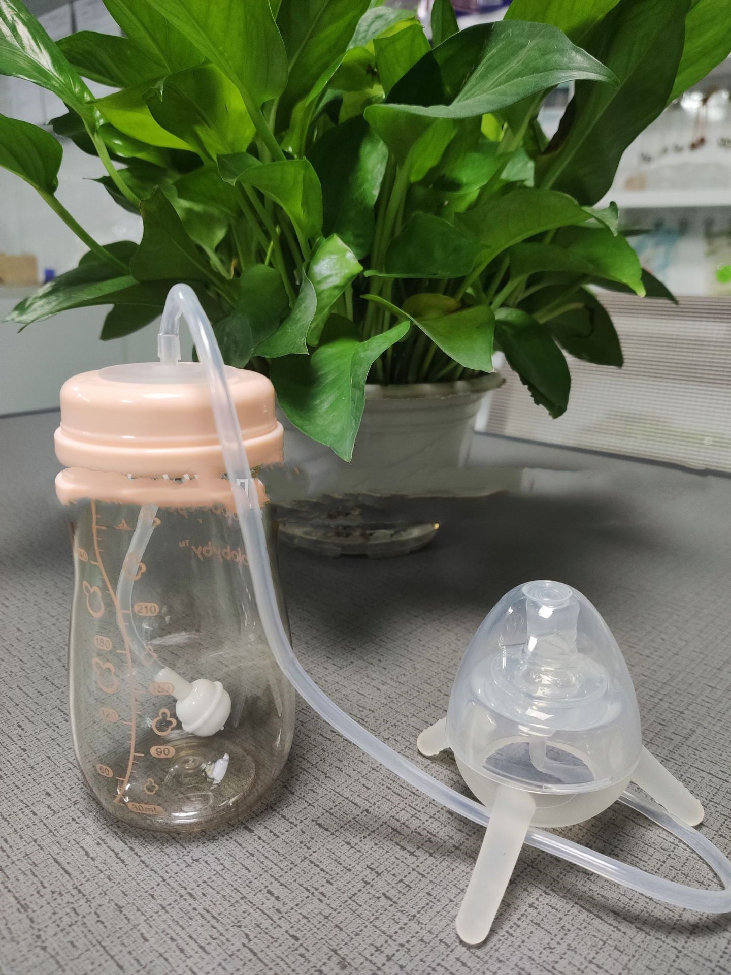 Mother-in-child Milk Bottle Separate Long Straw Weaning Artifact