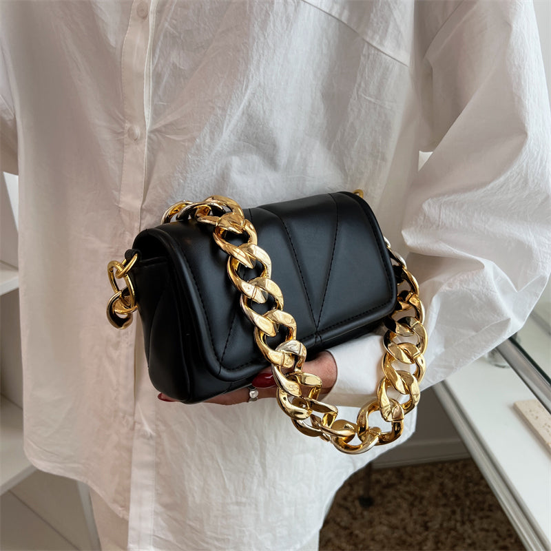 Cross-border Women's Bag 2022 Spring And Summer New Korean Version Of The Fashion Personality Chain Hand-held Large Lingge One-shoulder Messenger Small Square Bag