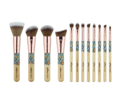 Waikiki Wooden Brush Set