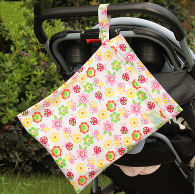 Single-layer zipper baby out waterproof diaper bag