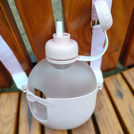 Large Capacity Straw Kettle Strap Plastic Cup