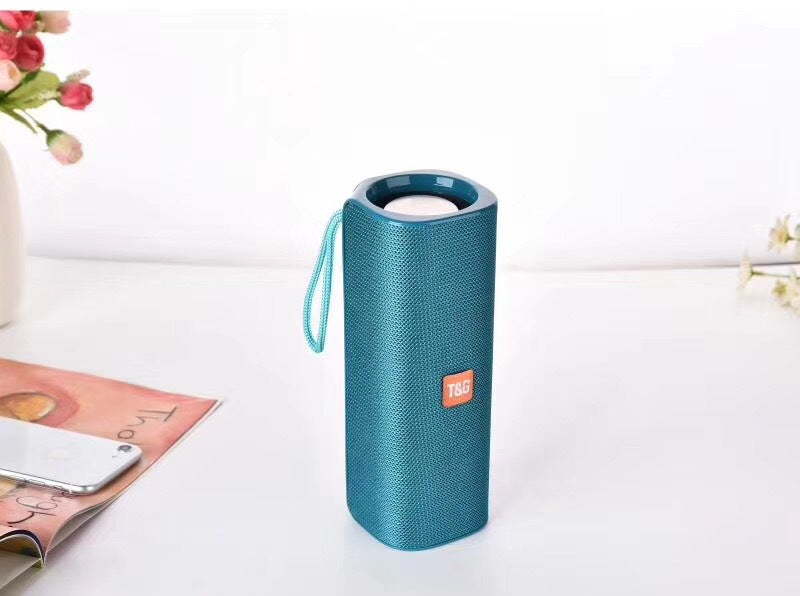 Cloth wireless bluetooth speaker