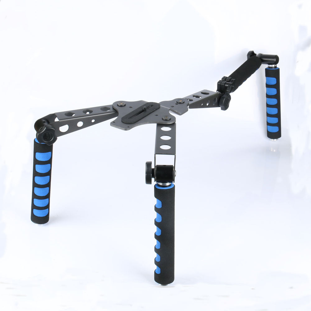 Photo camera shoulder