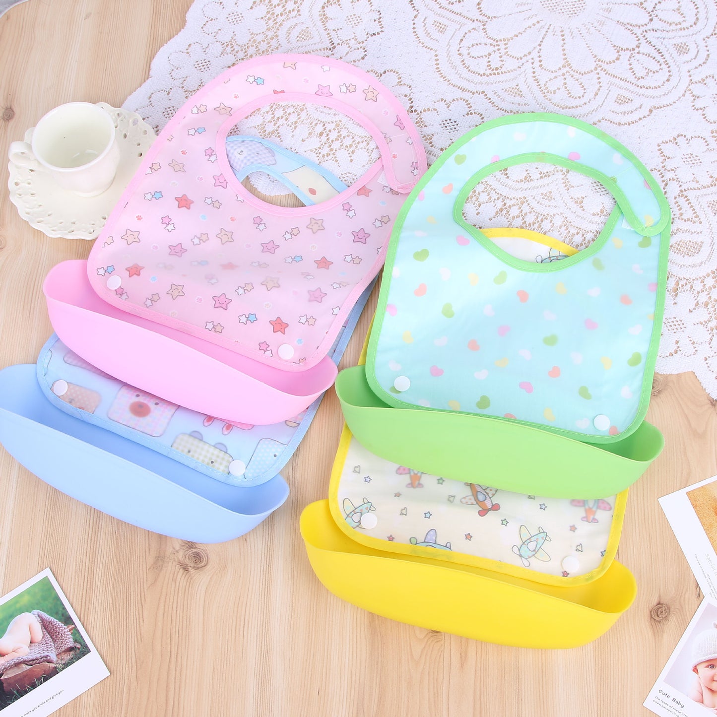 Waterproof And Anti-stain Saliva Pocket