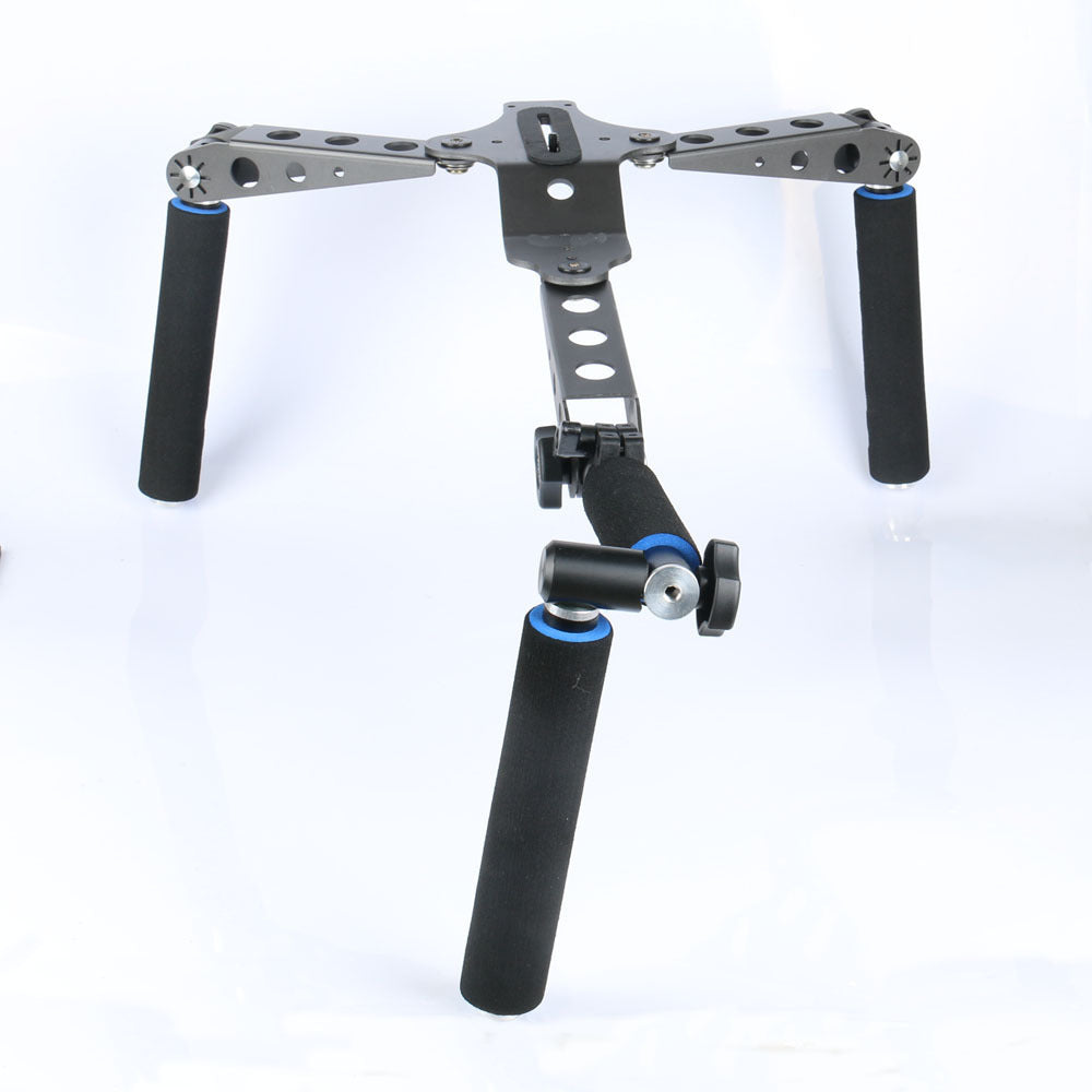 Photo camera shoulder