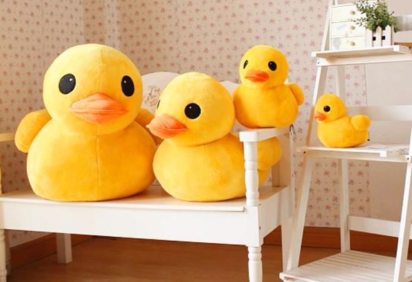 Small yellow duck plush toy