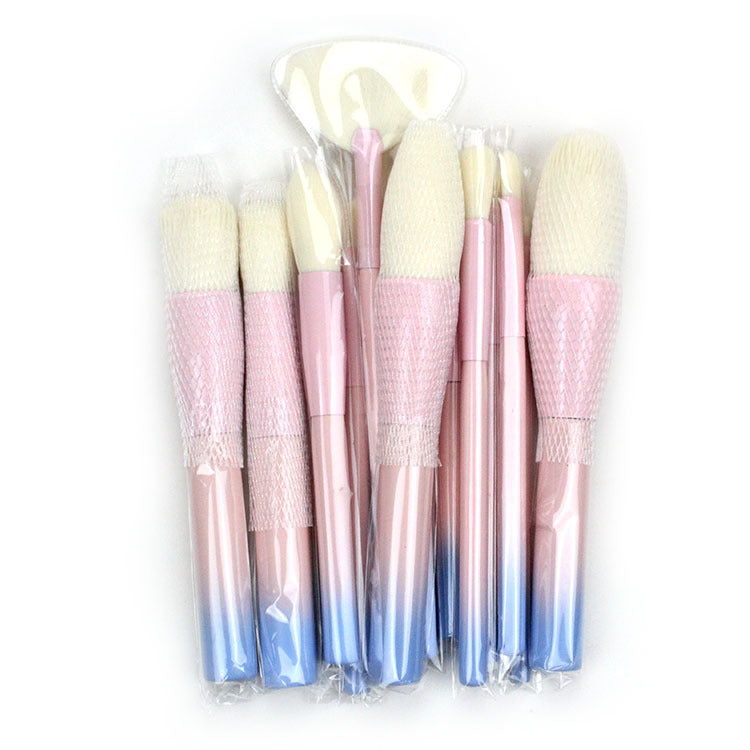 Gradient color makeup brush