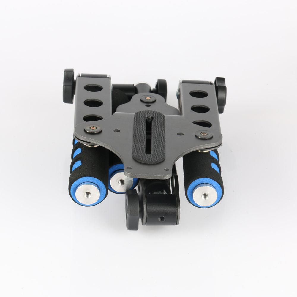 Photo camera shoulder