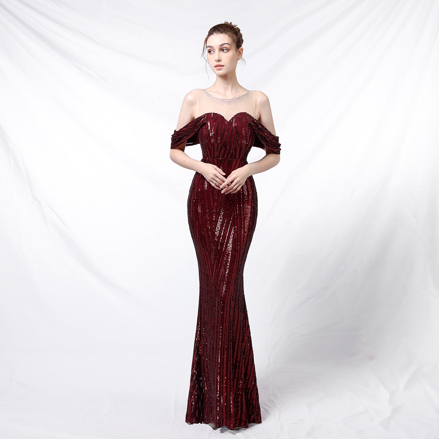 Long Sequined Long Dress With Front And Back