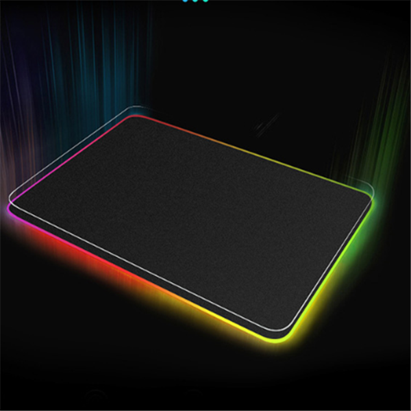 Luminous table mat