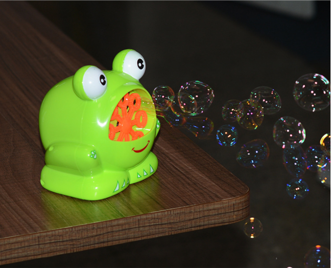 New Cute Cartoon Animals Shape Creative Frog Automatic Bubble Machine Gun