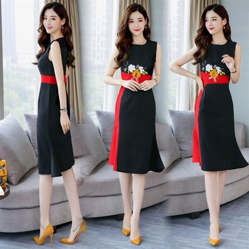 Round-collar Pure-color Dress