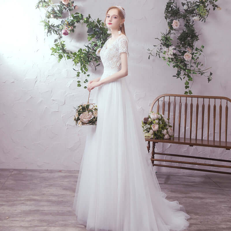 Bride Sen's simple atmosphere small tail gauze dress skirt