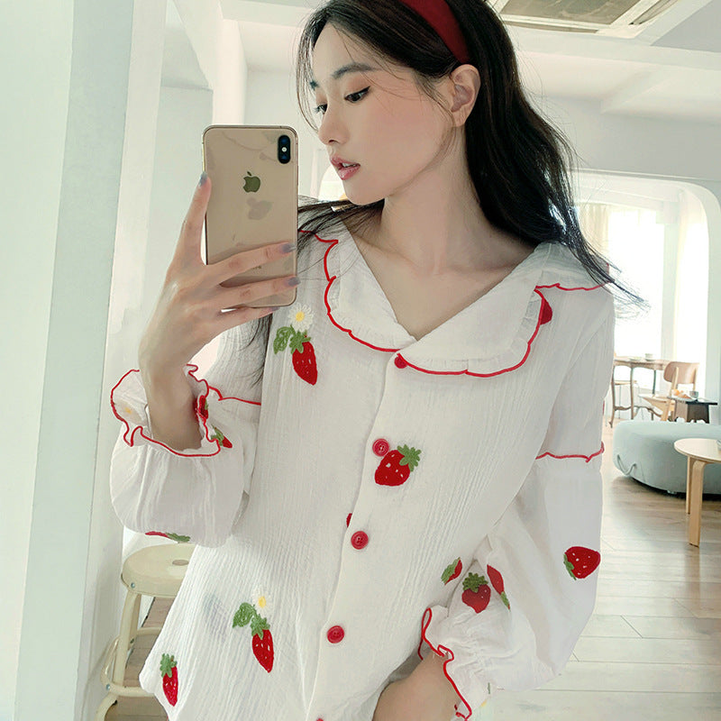 Lovely White Strawberry Print Long-sleeved Suit