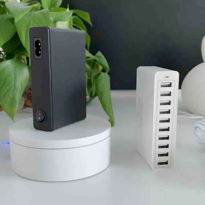 Ten Multi-port Usb Charger With Porous Multi-function