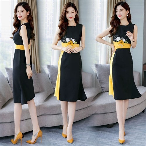 Round-collar Pure-color Dress