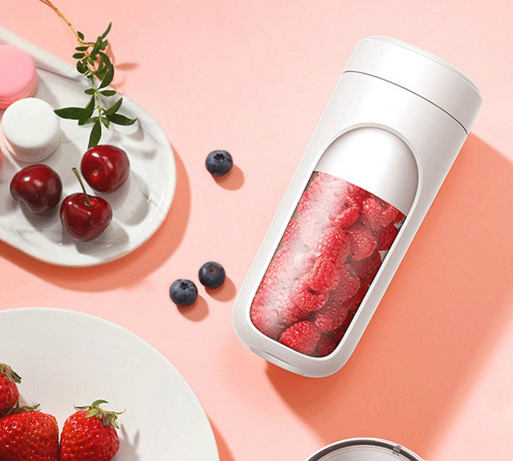 New Portable Wireless Juicer Household Fruit