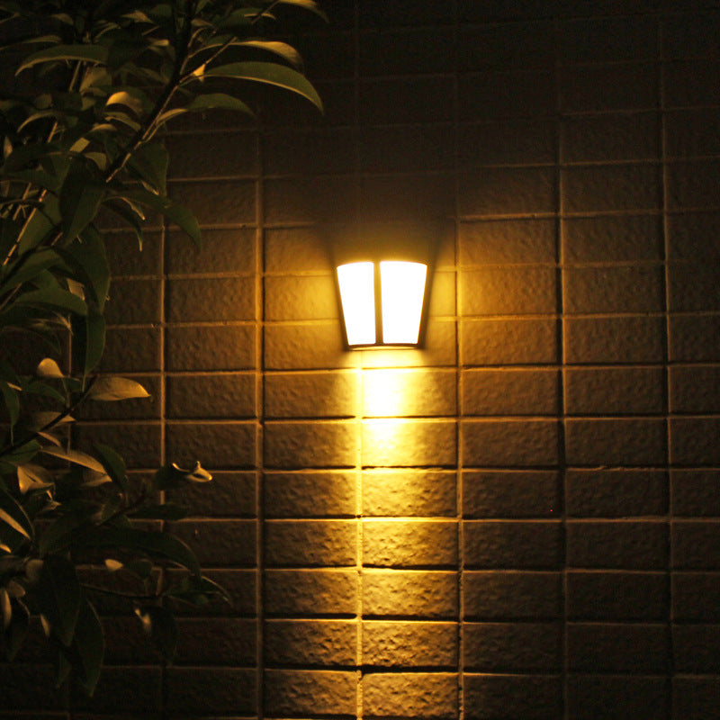 Cross-border Sourcing New Product Solar Wall Lamp 6LED Outdoor Garden Garden Lamp Lighting Fence Lamp European Style