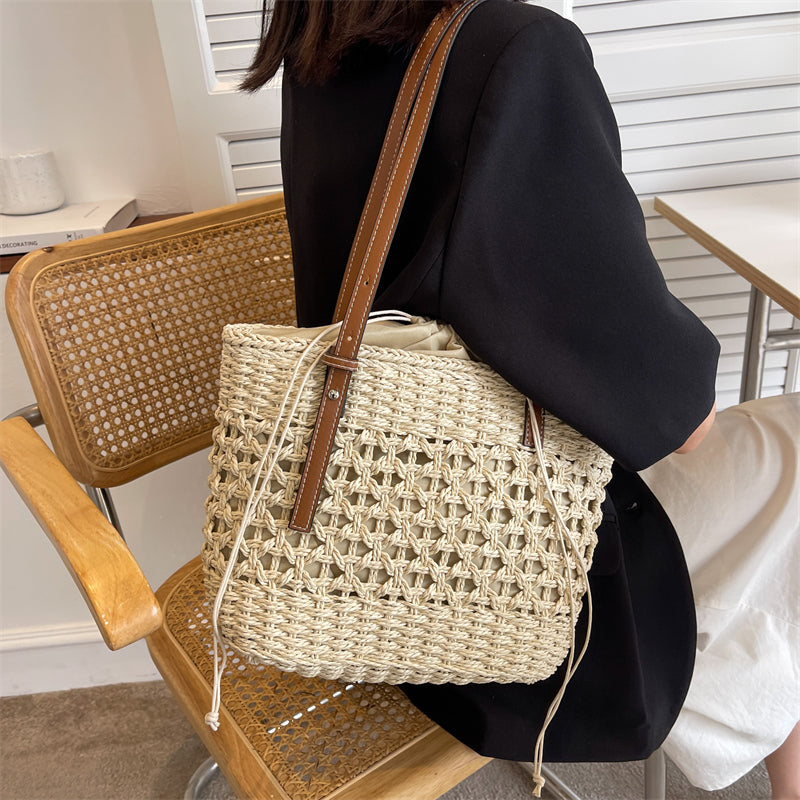 Big Straw Bucket Bag For Women 2022 Summer Trendy Weave Brand Beach Basket Top Handle Handbags Fashion Simple Shoulder Bags