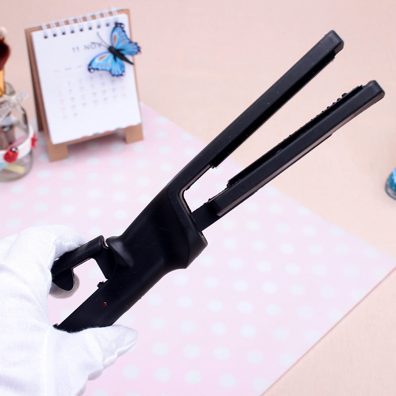 Ceramic hair straightener