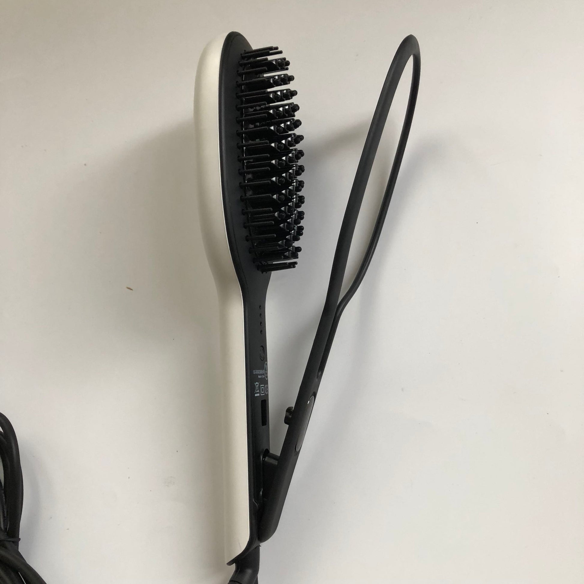 Straight hair combing straight comb