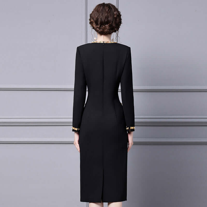 Black Long-sleeved Dress With Coat And Buttocks