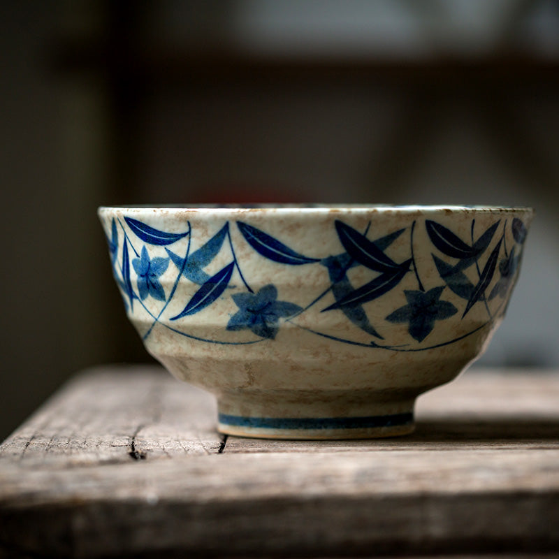 Japanese-Style Coarse Porcelain Beef Noodle Bowl