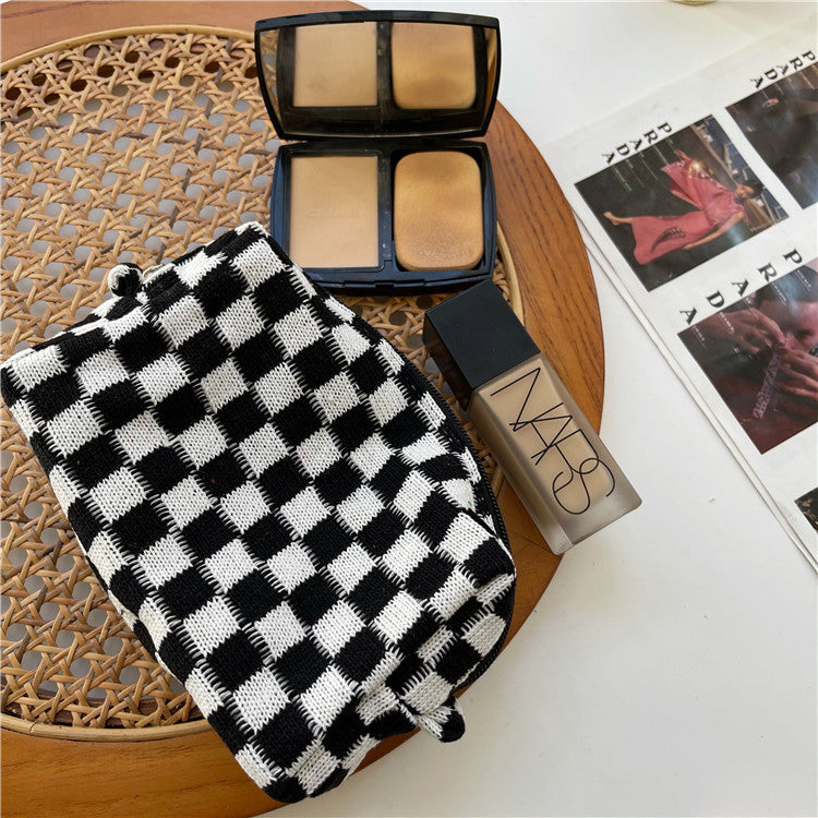 Checkerboard Knitted Cosmetic Bag Contrast Color Wool Plaid