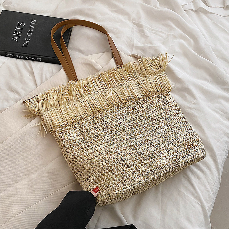 Travel Rattan High Capacity Tassel Designer Big Straw Bags For Women 2022 Trend Summer Fashion Wicker Shoulder Bag Beach Handbag