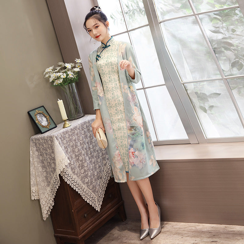 Women's Medium Length Cheongsam With Suede And Aodai Dress