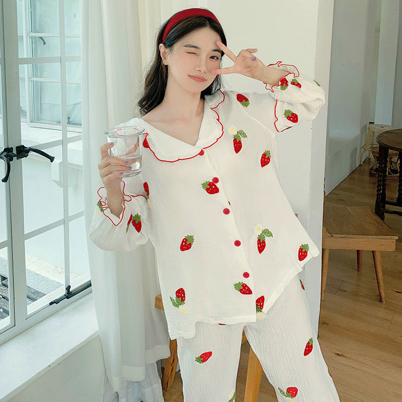 Lovely White Strawberry Print Long-sleeved Suit