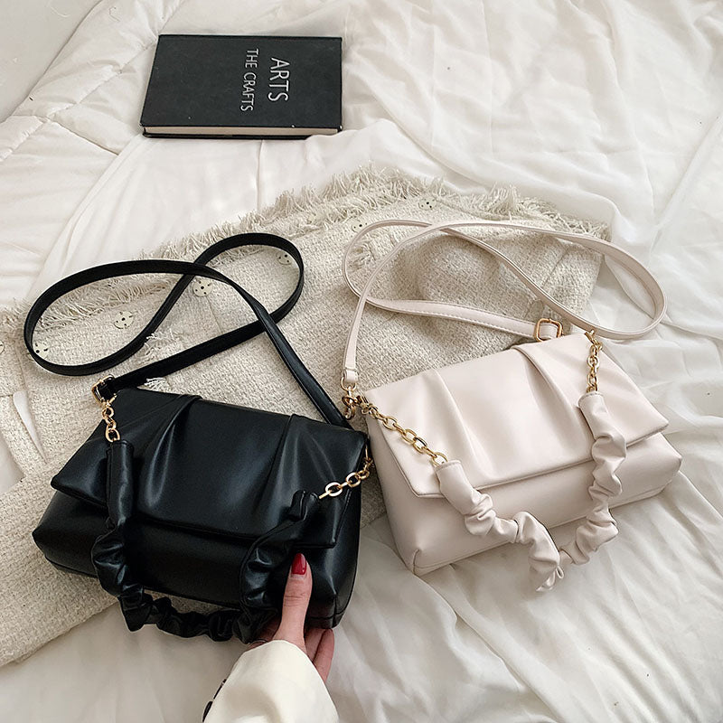 Casual Fashion Niche Bag Women's 2022 Spring New Trendy Ins High-quality Texture Chain Messenger Bag Underarm Bag