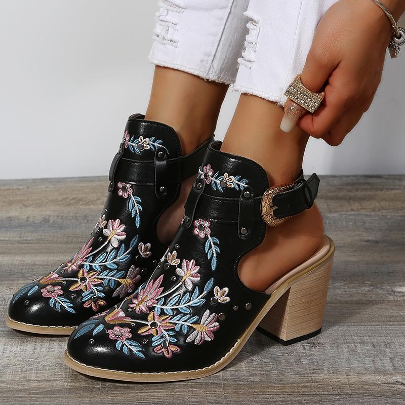 Flowers Rivet Sandals Women Vintage Embroider Chunky High Heels Shoes With Buckle Pumps