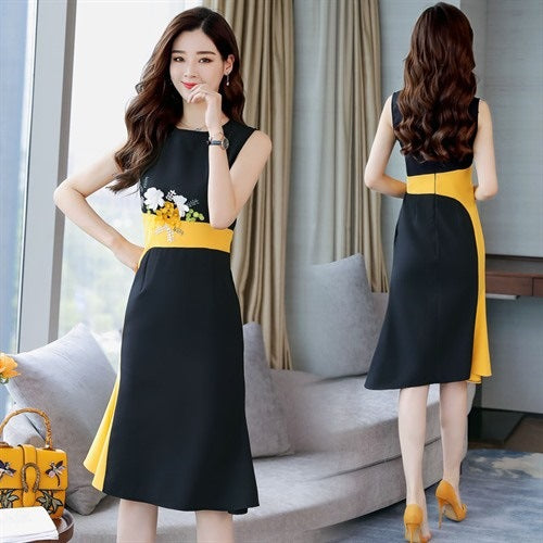 Round-collar Pure-color Dress