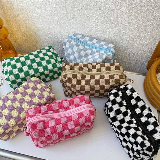 Checkerboard Knitted Cosmetic Bag Contrast Color Wool Plaid