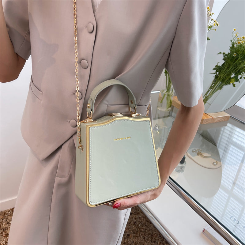 European And American Popular Messenger Bag Women's 2022 Summer New Trendy High-end Textured Chain Bag Niche Portable Box Bag