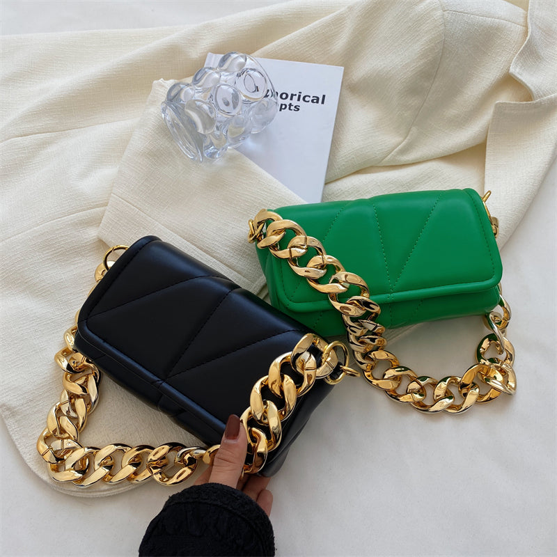 Cross-border Women's Bag 2022 Spring And Summer New Korean Version Of The Fashion Personality Chain Hand-held Large Lingge One-shoulder Messenger Small Square Bag