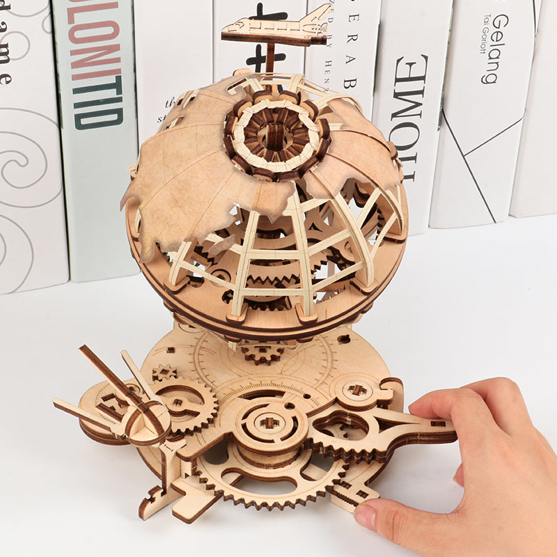 Creative Shifting Globe Educational Toy Wooden Mechanical Transmission Model Gift For Children