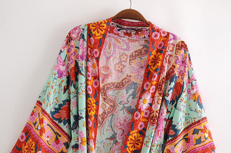 Printed Rayon Positioning Flower Bat Sleeve Kimono Printed Cardigan