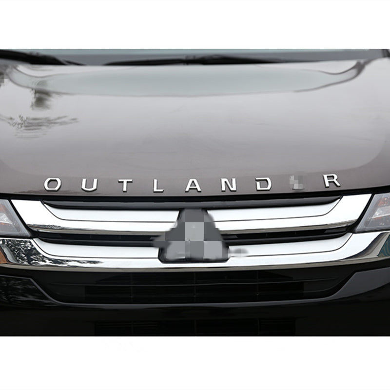 Letter Affixed Front Cover Car Label OUTLANDER Labeling Before Modification