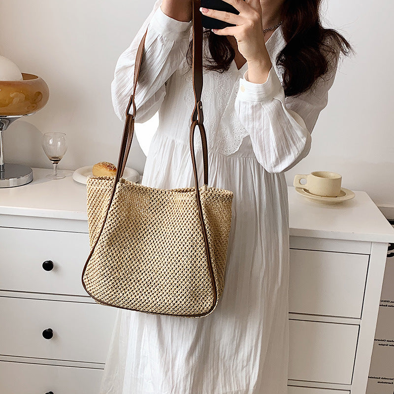 Women's Large Capacity Hand-held One-shoulder Woven Straw Bag