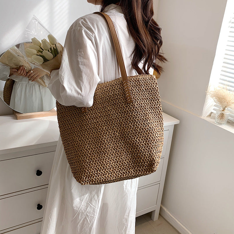 Women's New Straw Woven Large Capacity Portable Shoulder Bag