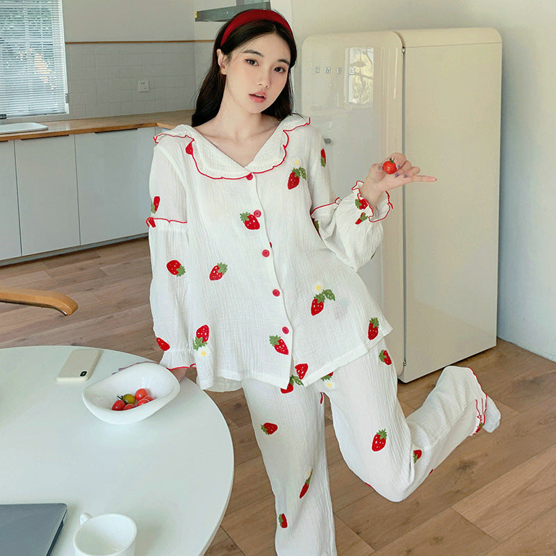 Lovely White Strawberry Print Long-sleeved Suit