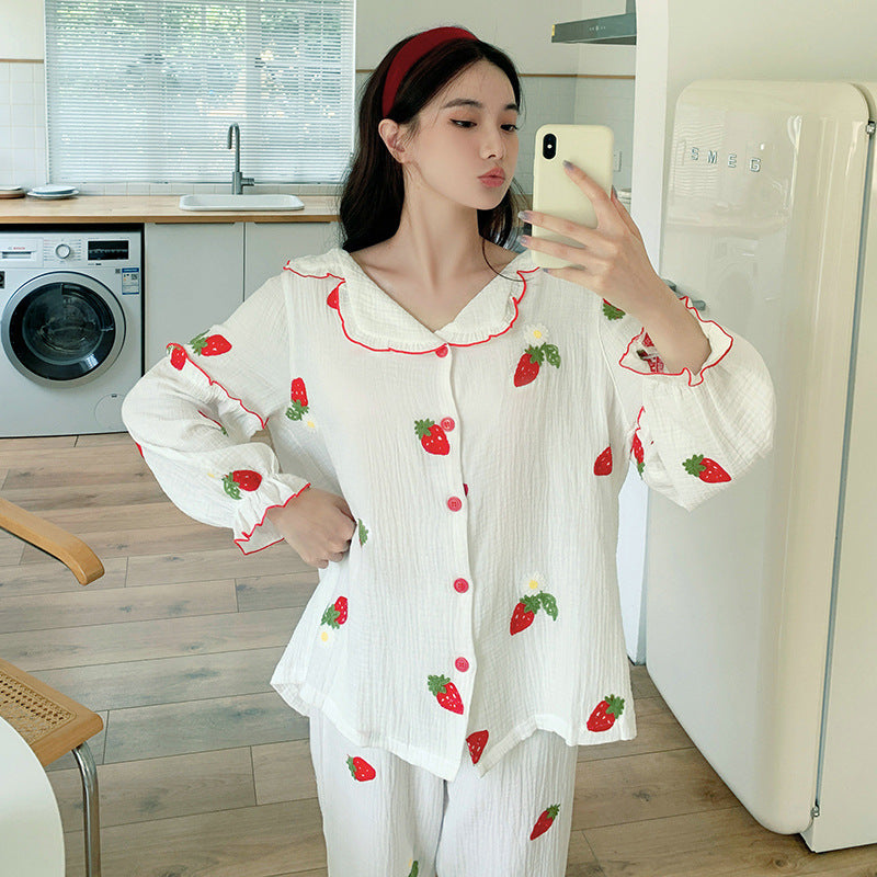 Lovely White Strawberry Print Long-sleeved Suit