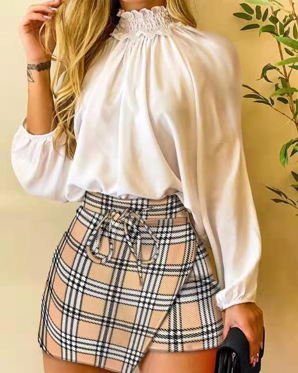 White Offtheshoulder Long-sleeved Top Houndstooth Hakama