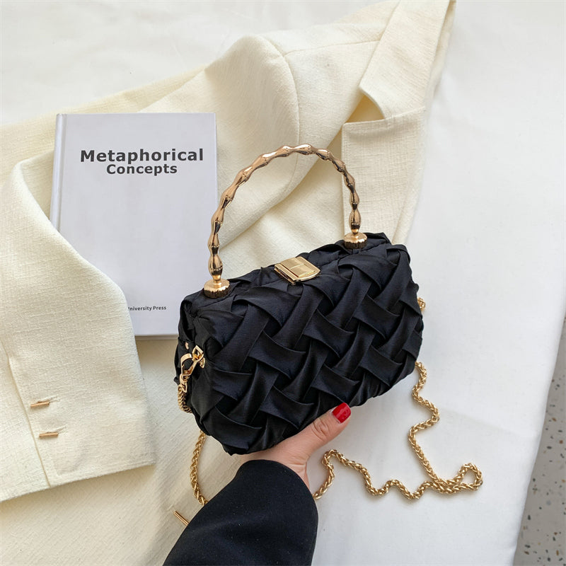 Women Metal Handle Small Braided Fabric Shoulder Sling Bags 2022 Summer Designer Brand Fashion Cute Crossbody Bag Handbag Totes